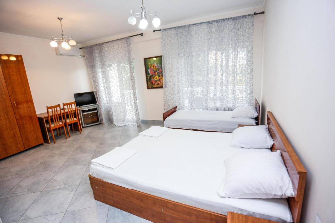 Hotel Sabina Гагра Екстер'єр фото