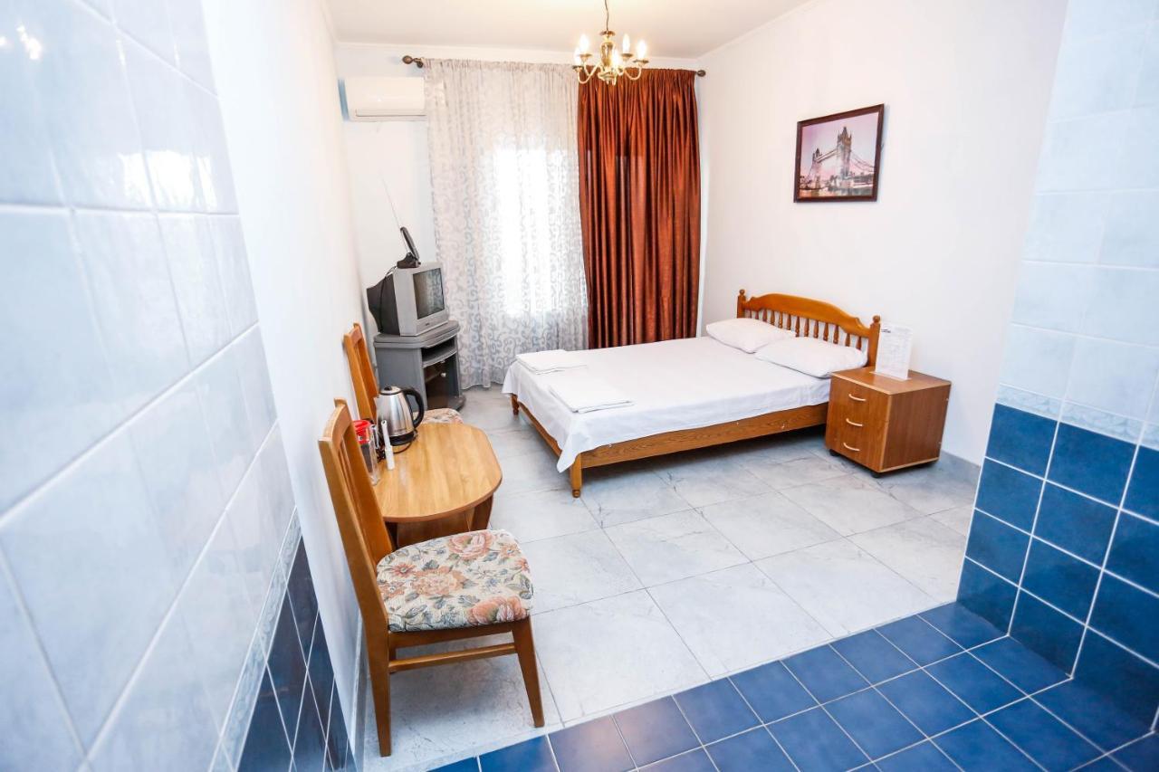 Hotel Sabina Гагра Екстер'єр фото