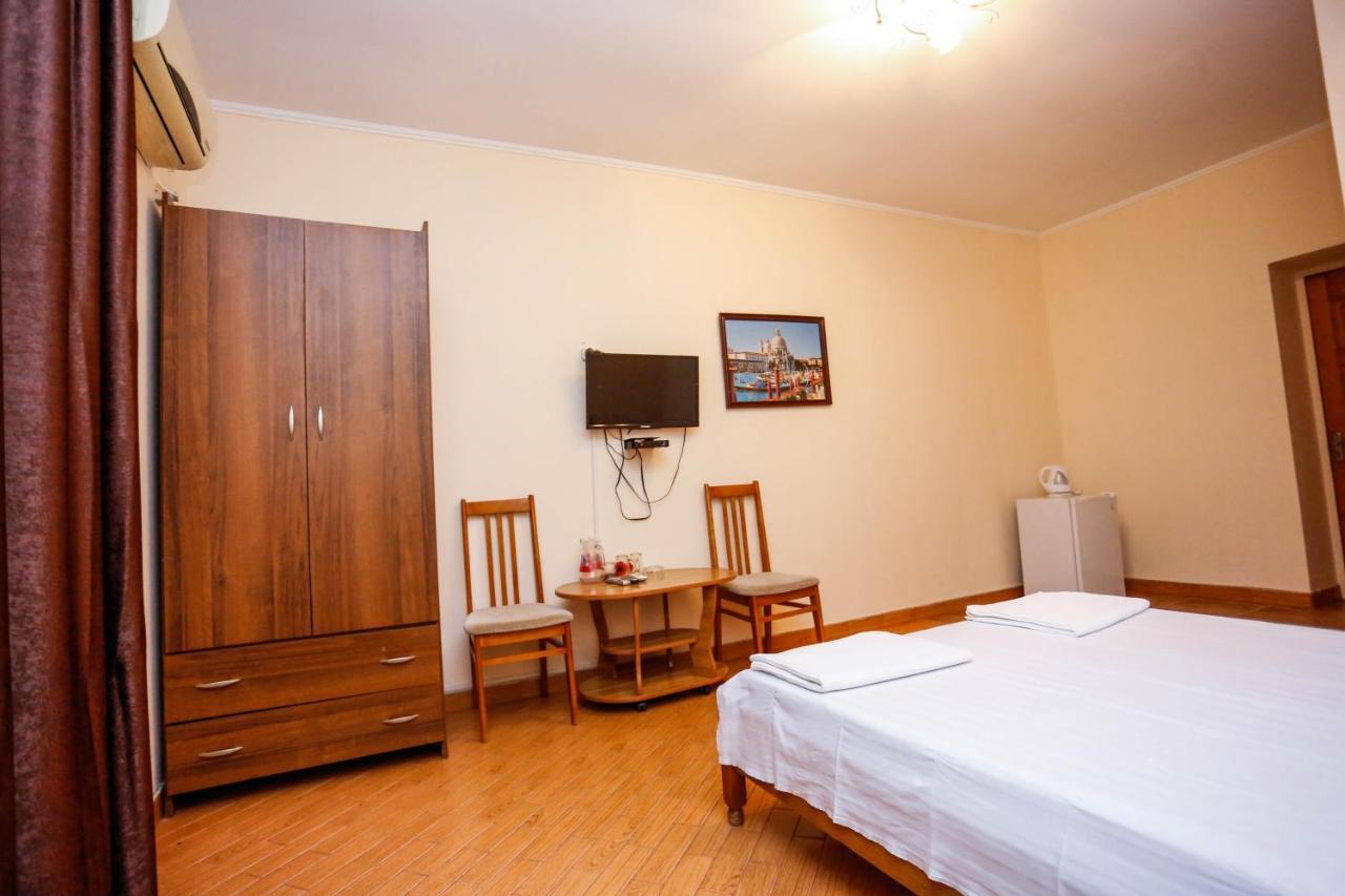 Hotel Sabina Гагра Екстер'єр фото