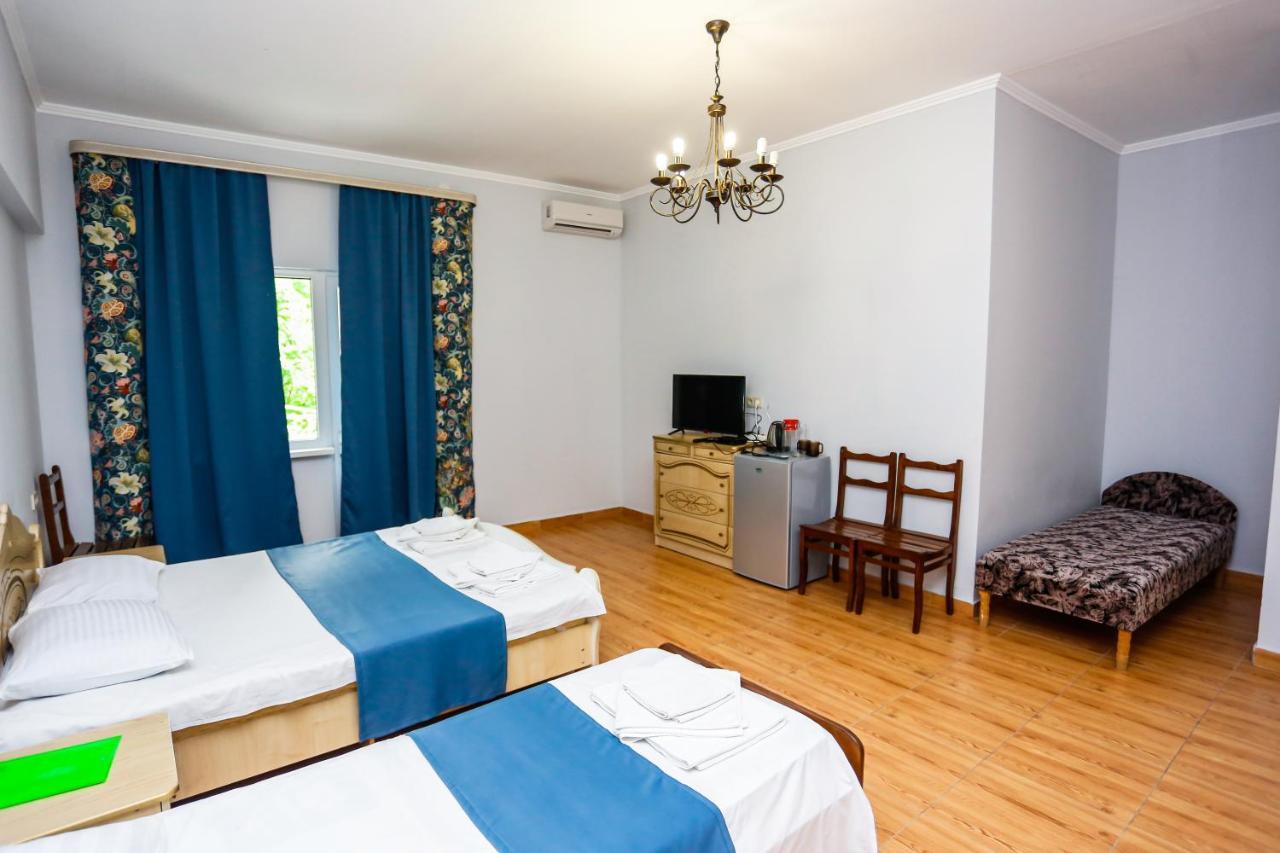 Hotel Sabina Гагра Екстер'єр фото