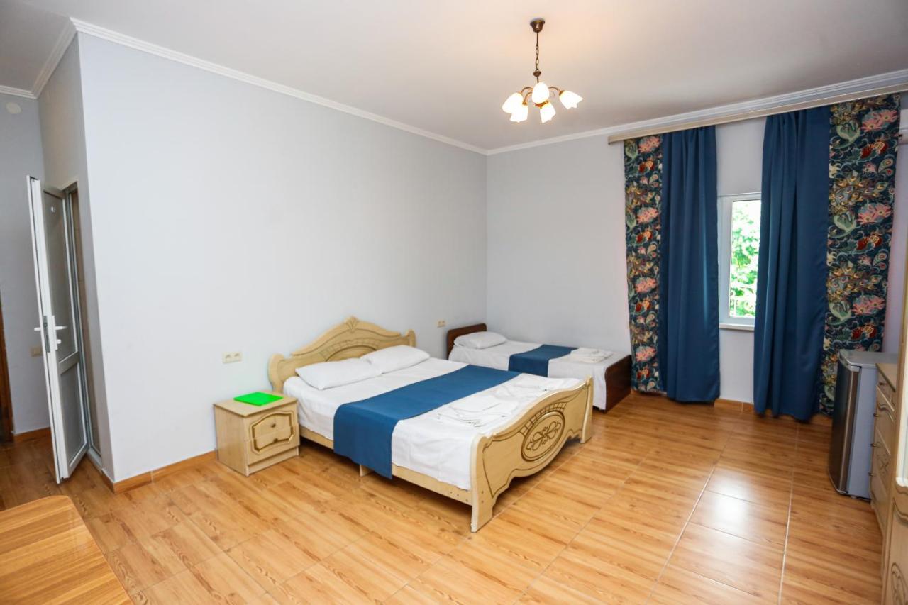 Hotel Sabina Гагра Екстер'єр фото